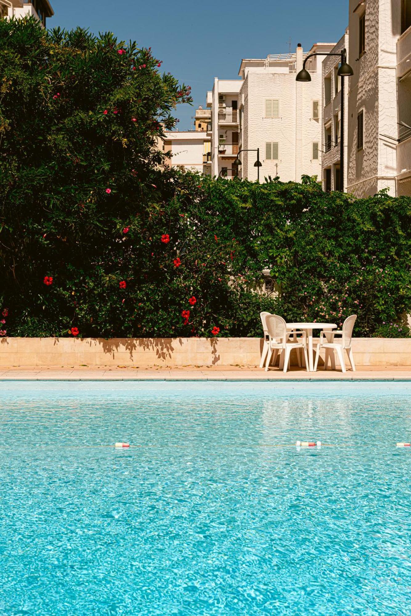 Hotel Degli Aranci Vieste Bagian luar foto