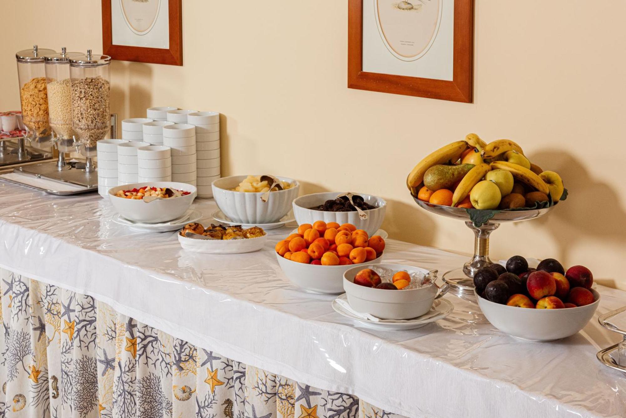 Hotel Degli Aranci Vieste Bagian luar foto