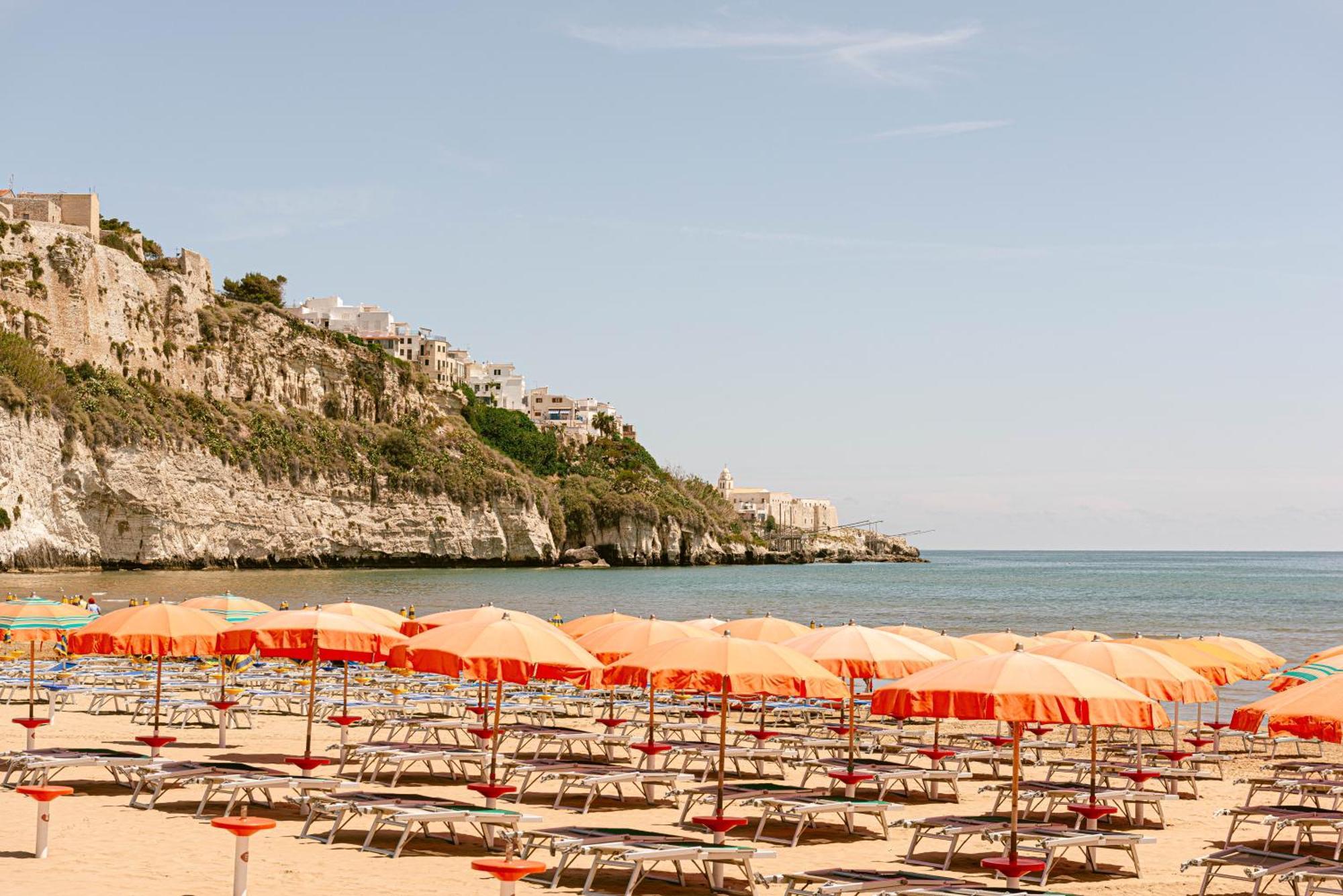 Hotel Degli Aranci Vieste Bagian luar foto