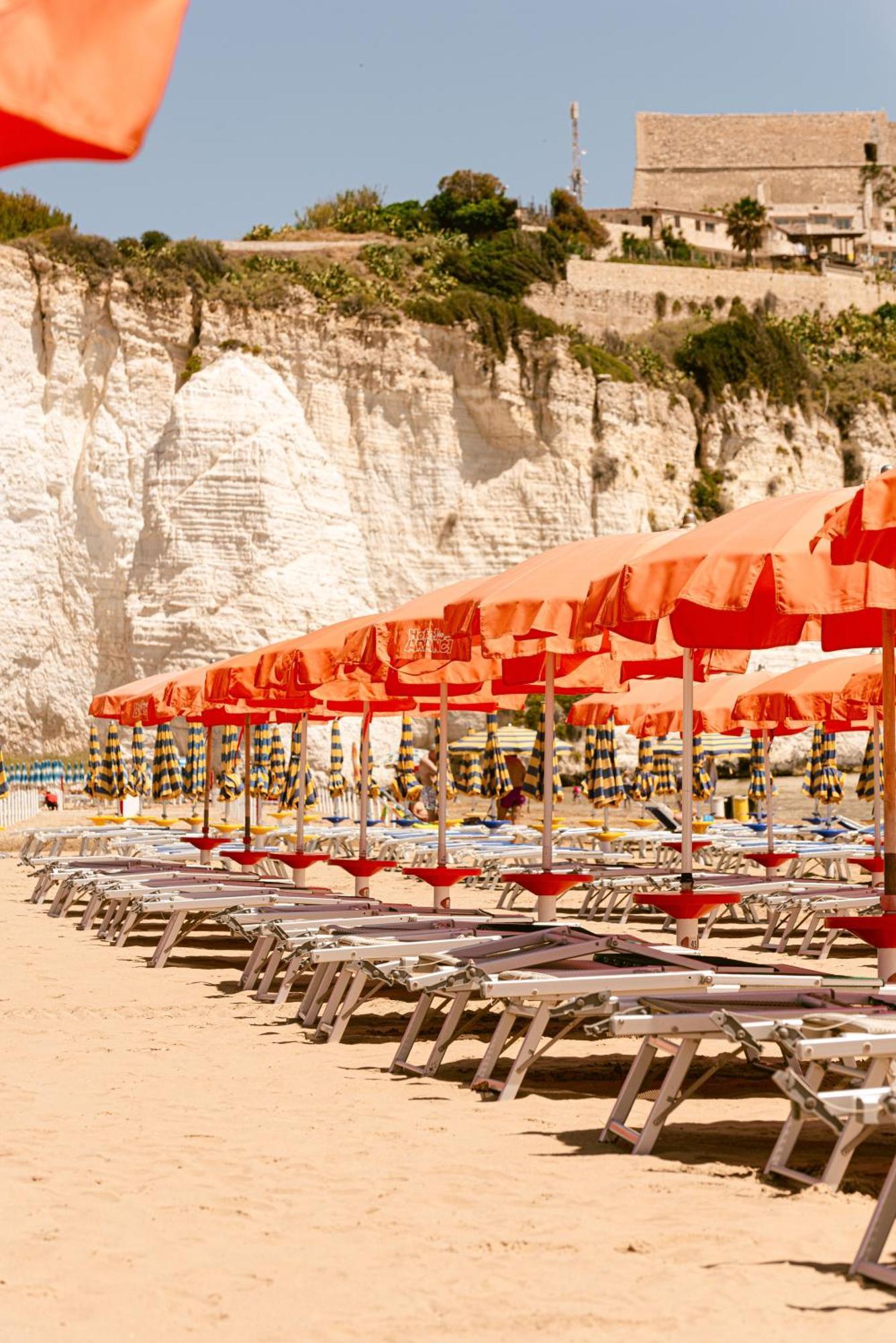 Hotel Degli Aranci Vieste Bagian luar foto