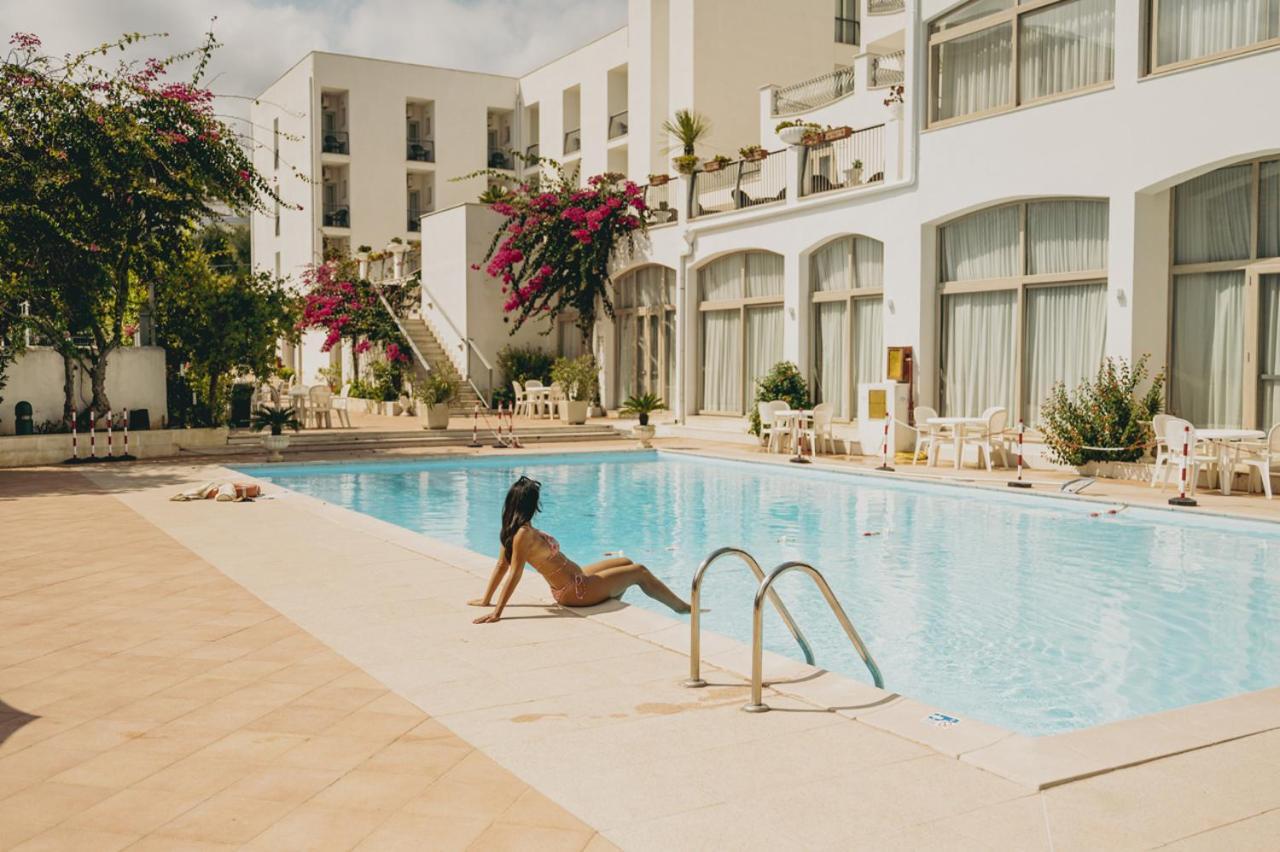 Hotel Degli Aranci Vieste Bagian luar foto