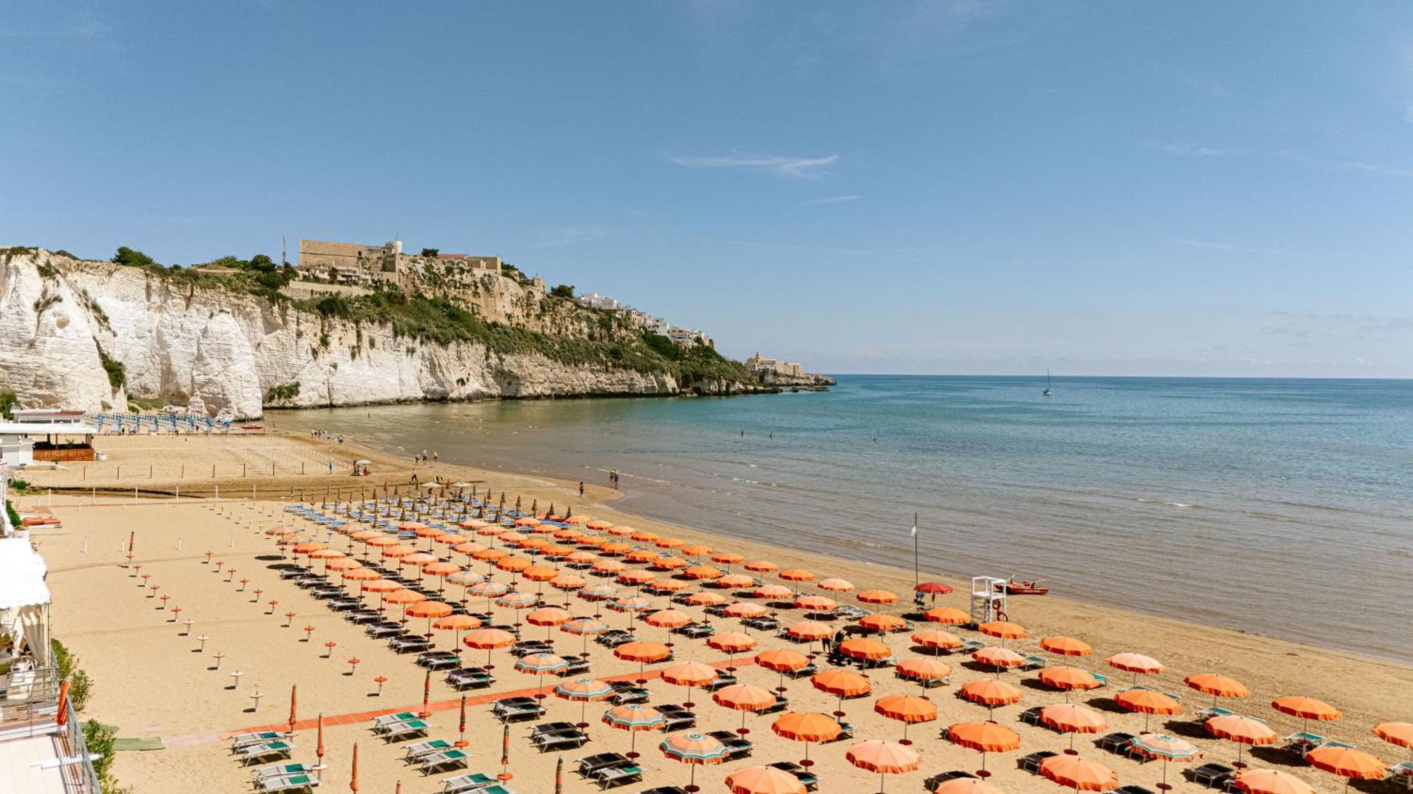 Hotel Degli Aranci Vieste Bagian luar foto