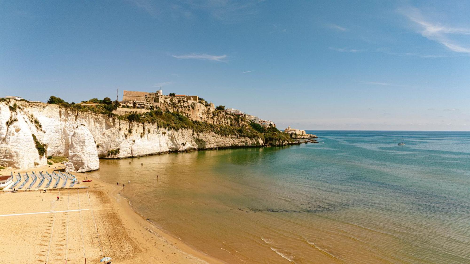 Hotel Degli Aranci Vieste Bagian luar foto