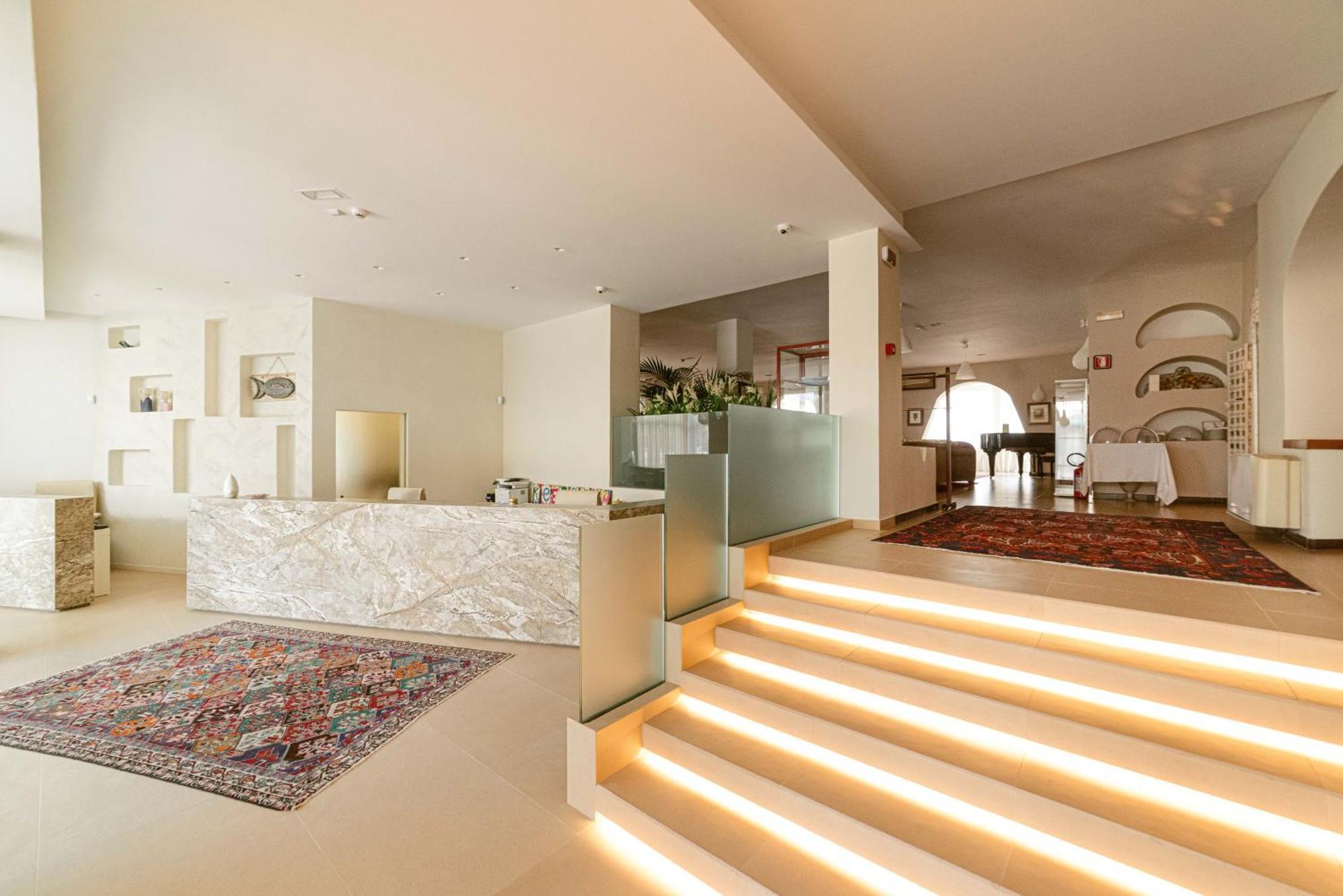 Hotel Degli Aranci Vieste Bagian luar foto