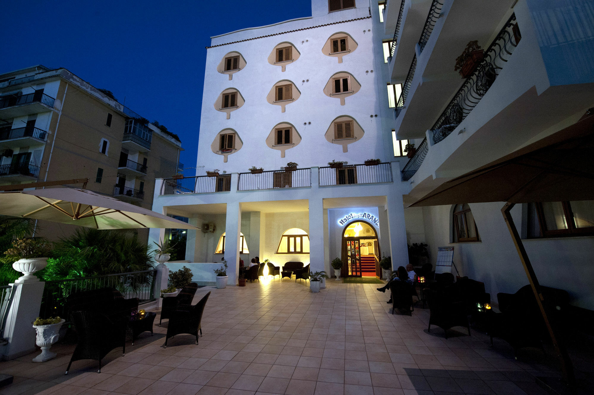 Hotel Degli Aranci Vieste Bagian luar foto